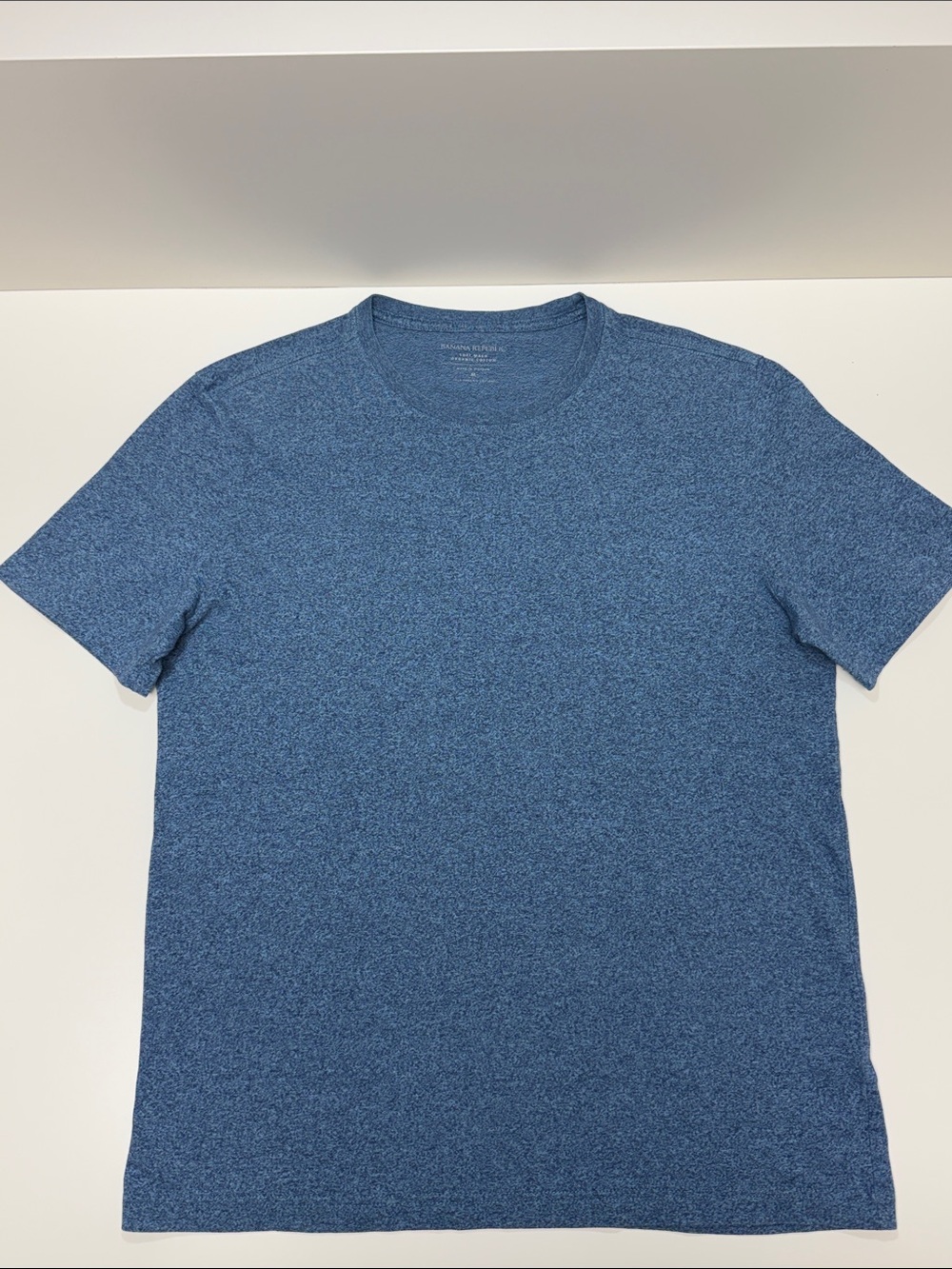 ✨ BANANA REPUBLIC ✨ Organic Soft Wash Crew-Neck T-Shirt